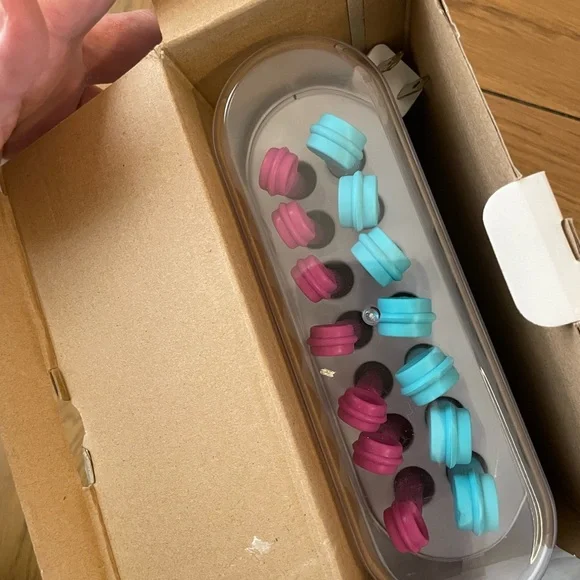 Hot Sticks Flexible Rollers - New in open box - Picture 2 of 2